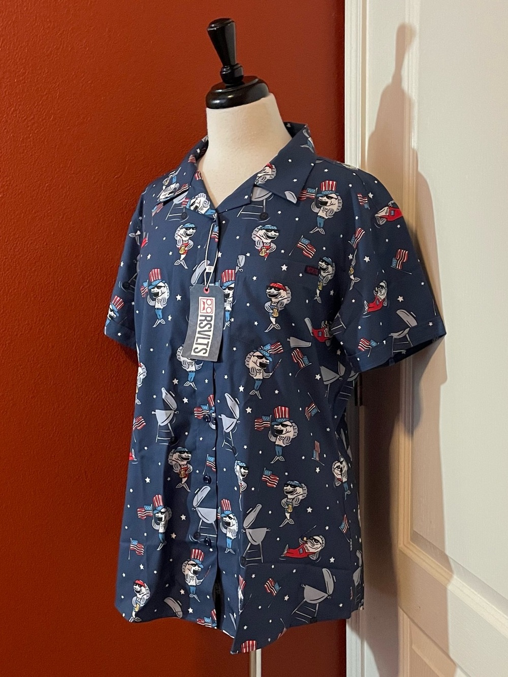 RSVLTS Women’s NWT Fins & Freedom Patriotic Americana Kunuflex ShortSleeve Shirt